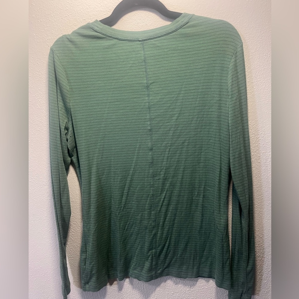 Universal Thread Ribbed Green and Grey Striped Top - Picture 3 of 4